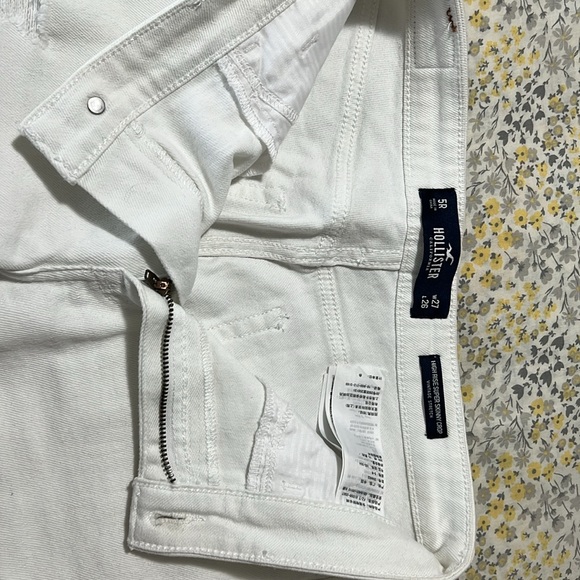 White distressed denim for women - Picture 3 of 5